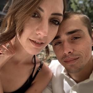 Meet your Posher, Dustin